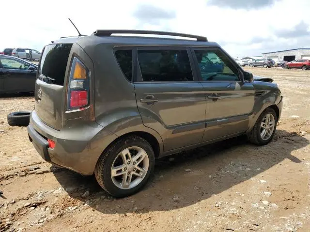 2011 KIA SOUL +  