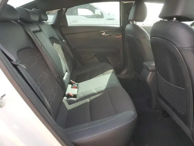 2024 KIA FORTE GT LINE  