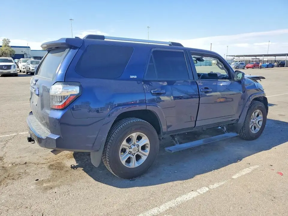 2020 TOYOTA 4RUNNER SR5  
