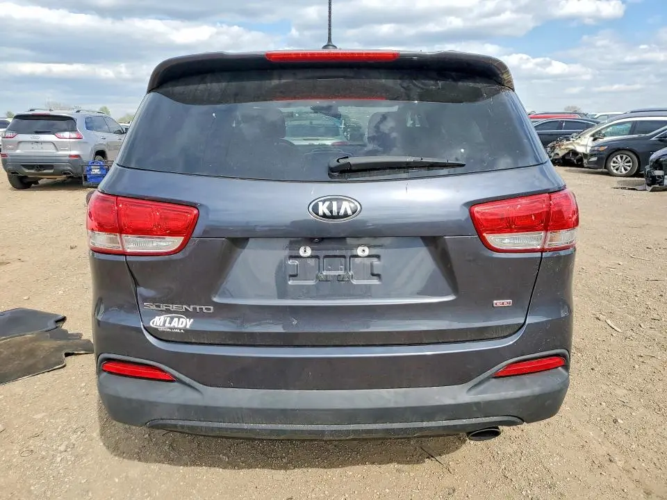 2017 KIA SORENTO LX  