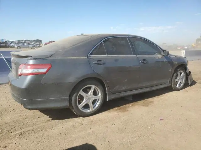 2011 TOYOTA CAMRY SE  