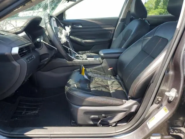 2021 NISSAN ALTIMA SR  