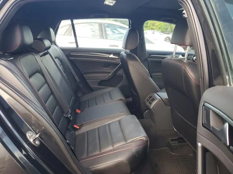 2017 VOLKSWAGEN GTI S/SE  