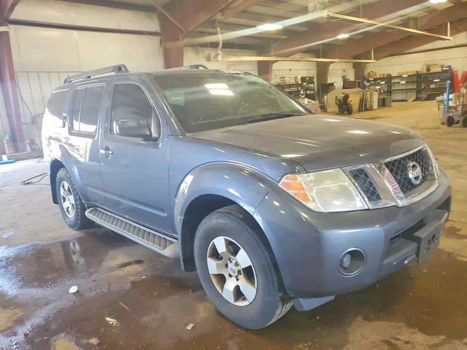 2011 NISSAN PATHFINDER S  