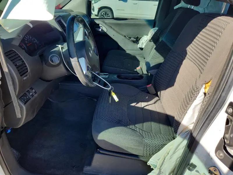2018 NISSAN FRONTIER SV V6  