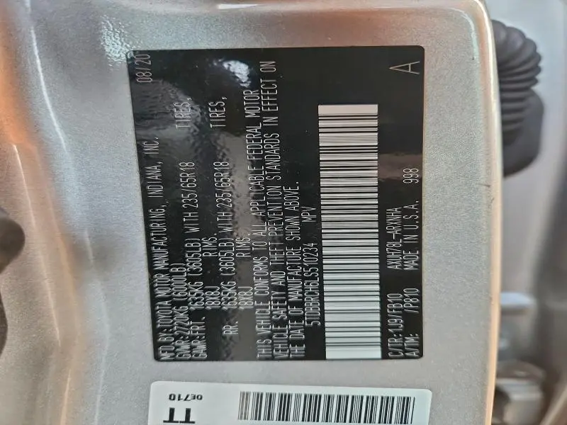 2020 TOYOTA HIGHLANDER HYBRID LE  