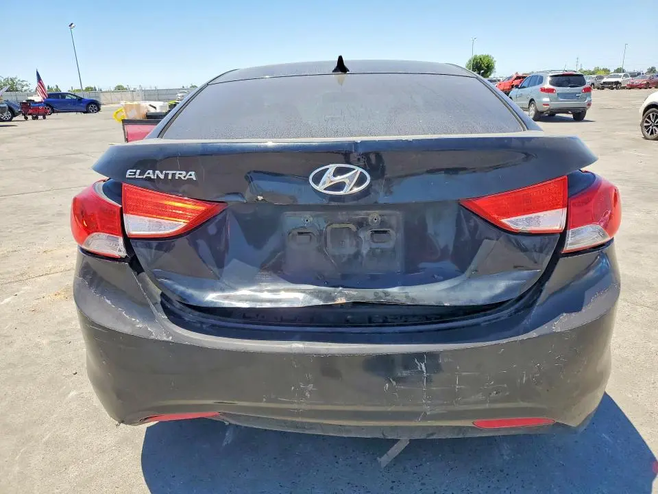 2012 HYUNDAI ELANTRA GLS  
