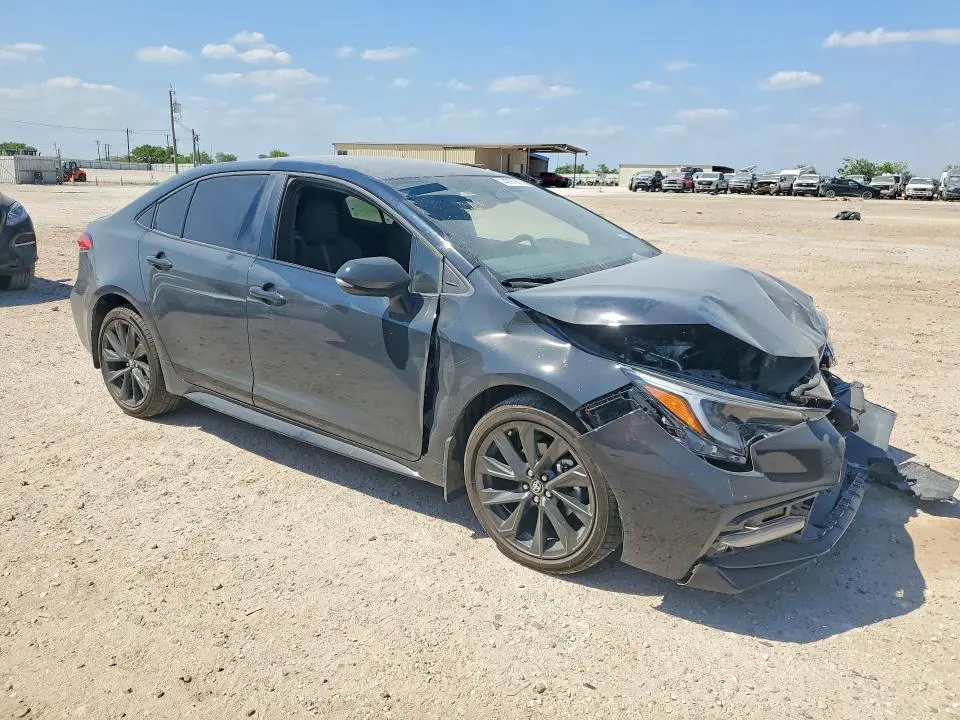 2024 TOYOTA COROLLA SE  