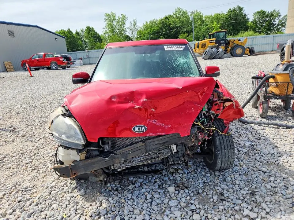 2013 KIA SOUL +  