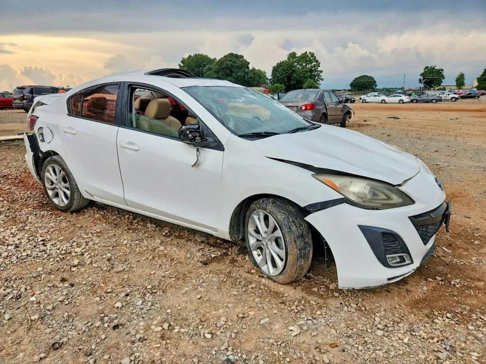 2010 MAZDA 3 S  