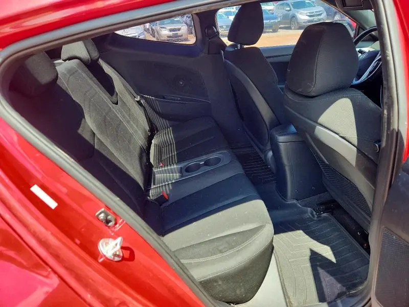 2017 HYUNDAI VELOSTER VALUE EDITION  