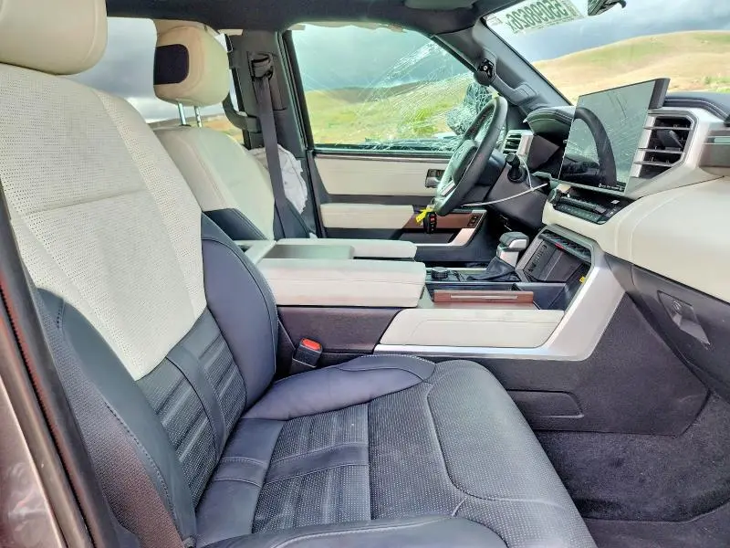 2024 TOYOTA SEQUOIA CAPSTONE  
