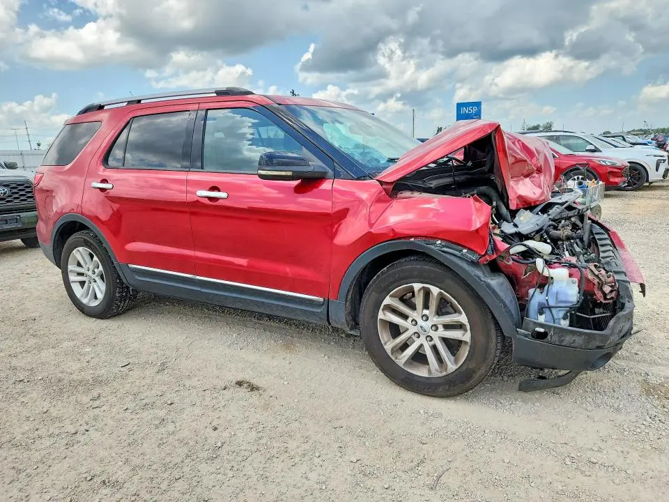 2011 FORD EXPLORER XLT  