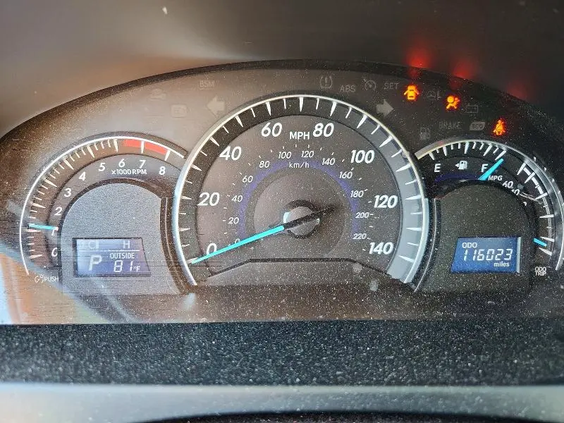 2014 TOYOTA CAMRY XLE  