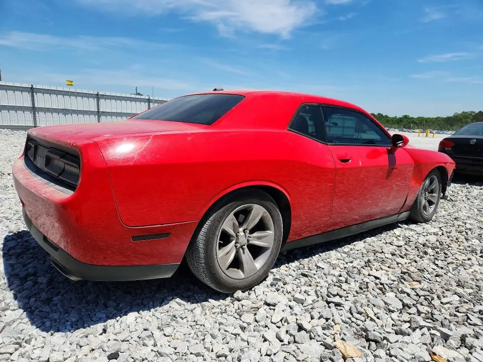2015 DODGE CHALLENGER SXT  