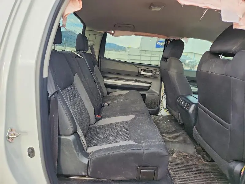 2019 TOYOTA TUNDRA SR5  