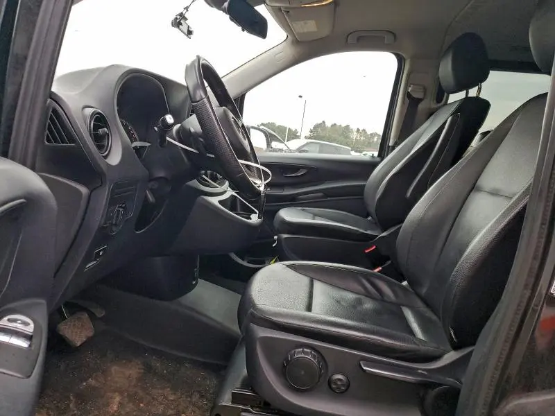 2019 MERCEDES-BENZ METRIS   