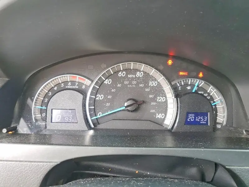 2012 TOYOTA CAMRY SE  