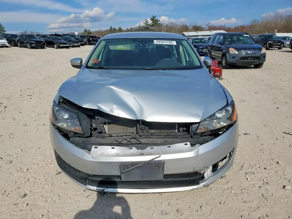 2015 VOLKSWAGEN PASSAT S  
