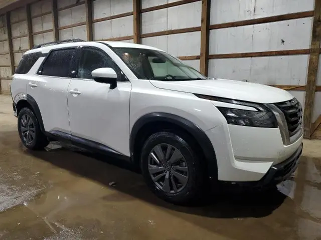 2025 NISSAN PATHFINDER SV  