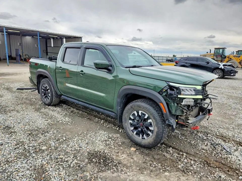 2024 NISSAN FRONTIER PRO-4X  