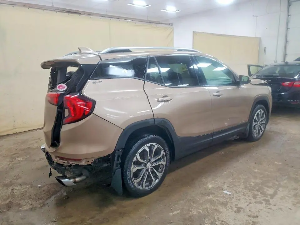 2018 GMC TERRAIN SLT  