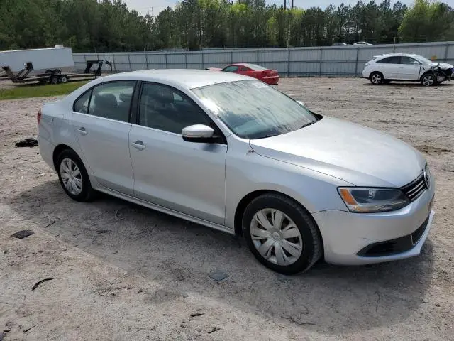 2013 VOLKSWAGEN JETTA SE  