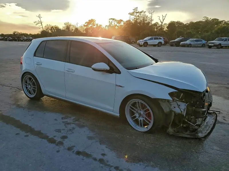 2017 VOLKSWAGEN GTI S  