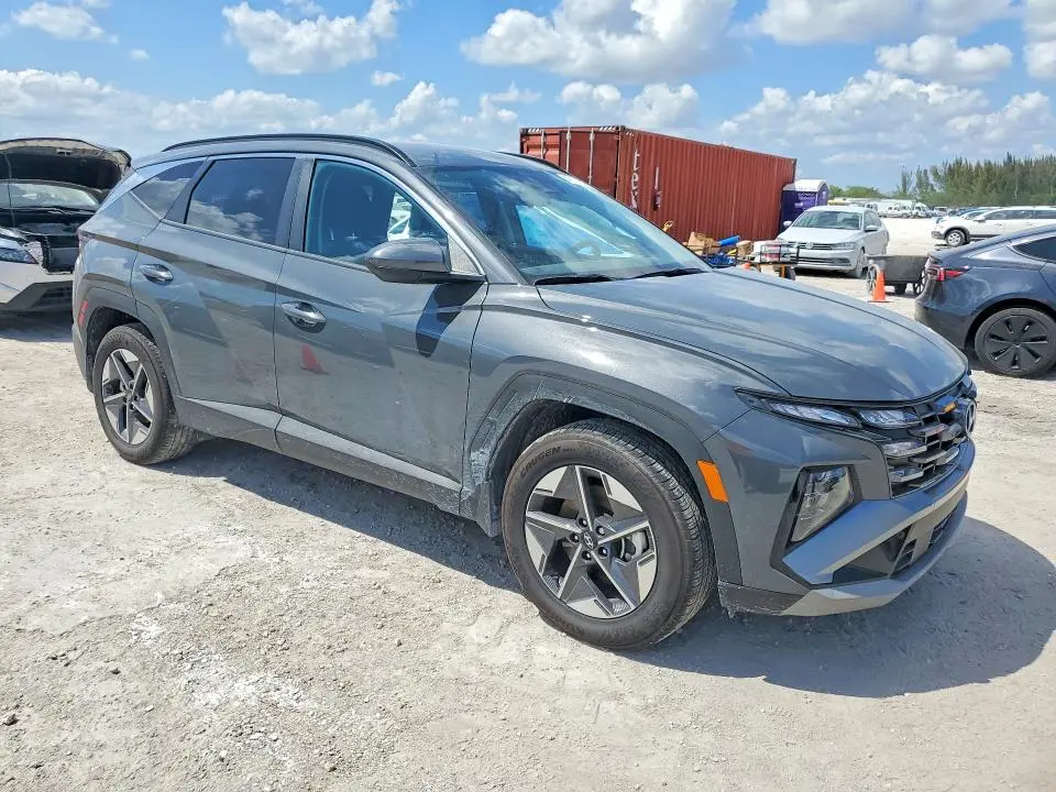 2025 HYUNDAI TUCSON SEL  