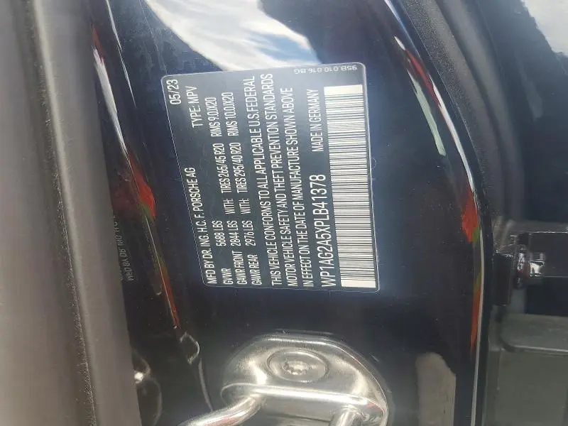 2023 PORSCHE MACAN S  
