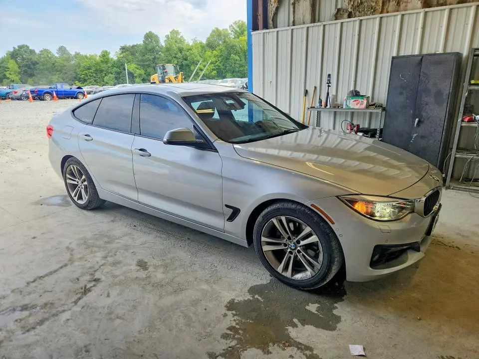 2016 BMW 328 XIGT SULEV  