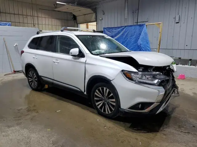 2020 MITSUBISHI OUTLANDER SE  
