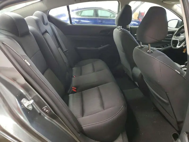 2023 NISSAN ALTIMA SV  