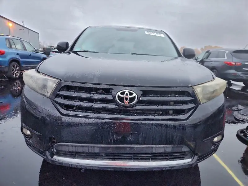 2011 TOYOTA HIGHLANDER BASE  