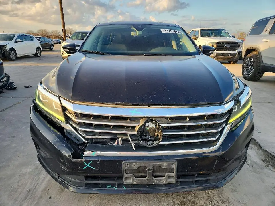 2020 VOLKSWAGEN PASSAT SE  
