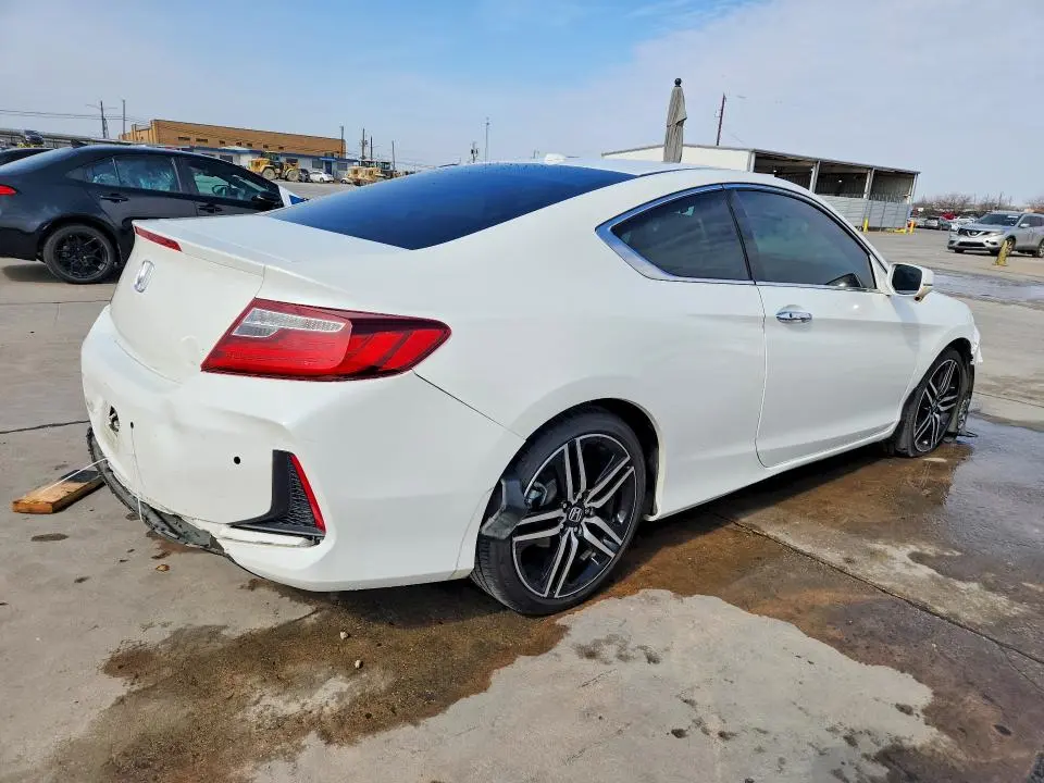 2017 HONDA ACCORD TOURING  