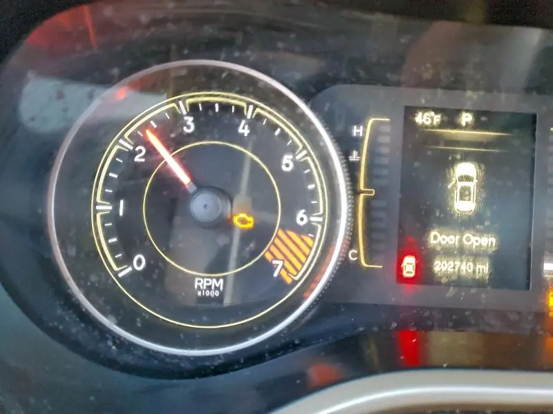 2014 JEEP CHEROKEE SPORT  