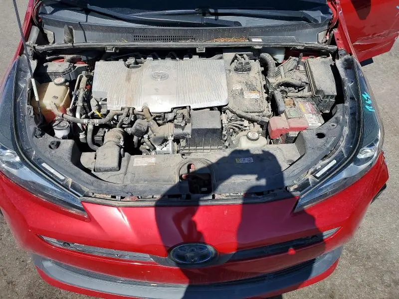 2019 TOYOTA PRIUS LE  