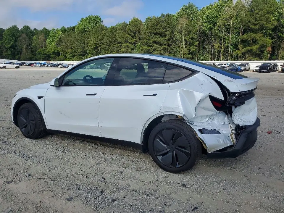 2026 TESLA MODEL Y   