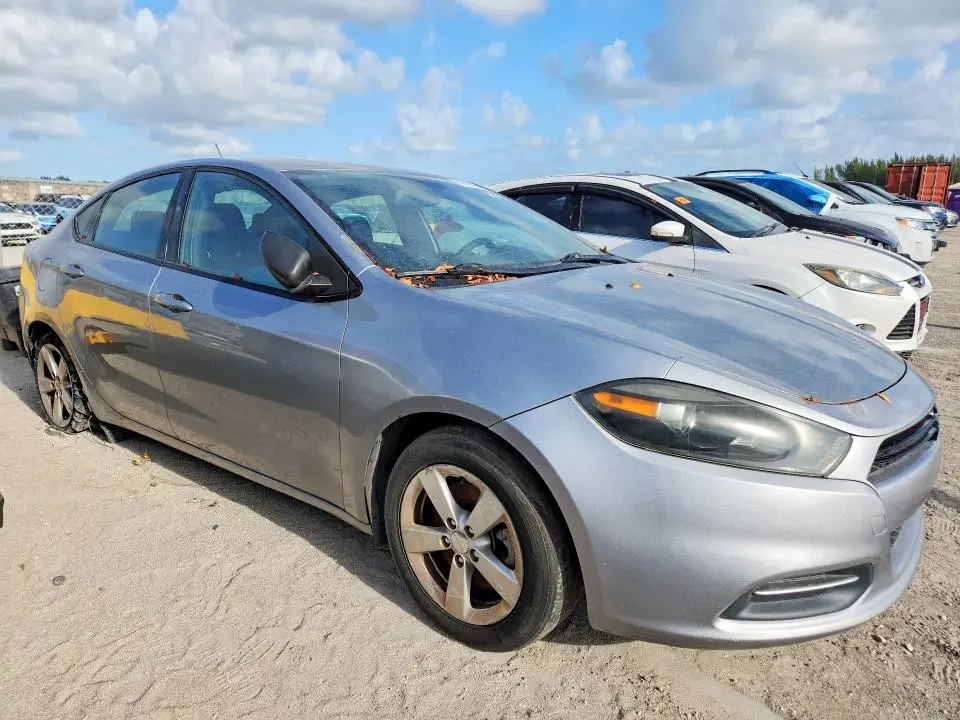 2015 DODGE DART SXT  