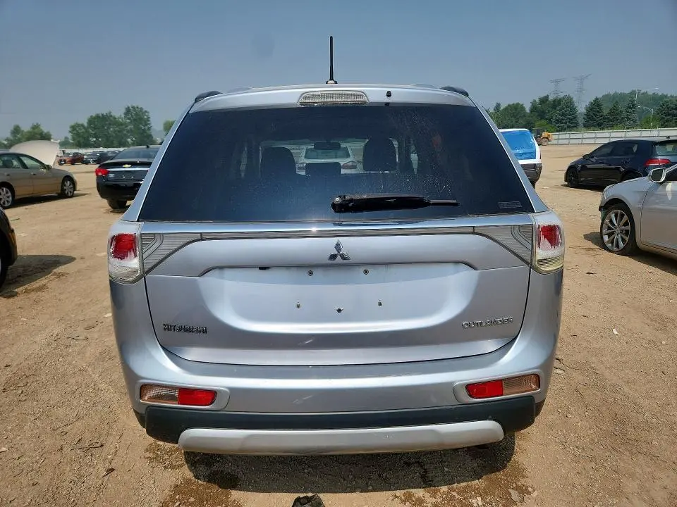 2015 MITSUBISHI OUTLANDER SE  