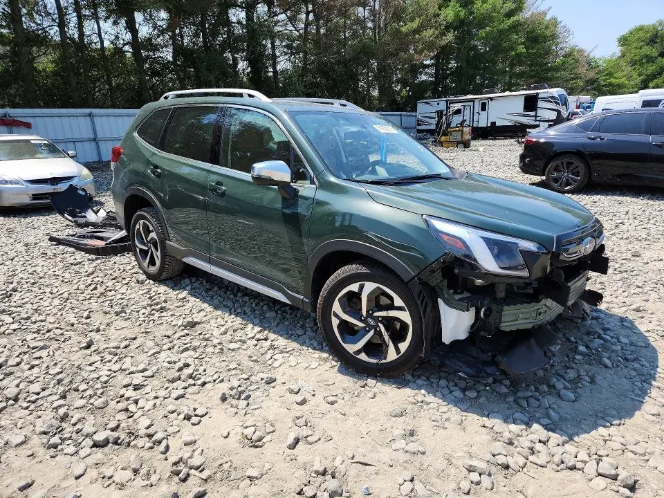 2024 SUBARU FORESTER TOURING  