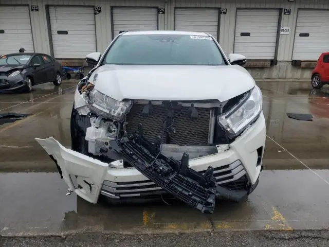 2018 TOYOTA HIGHLANDER LE  