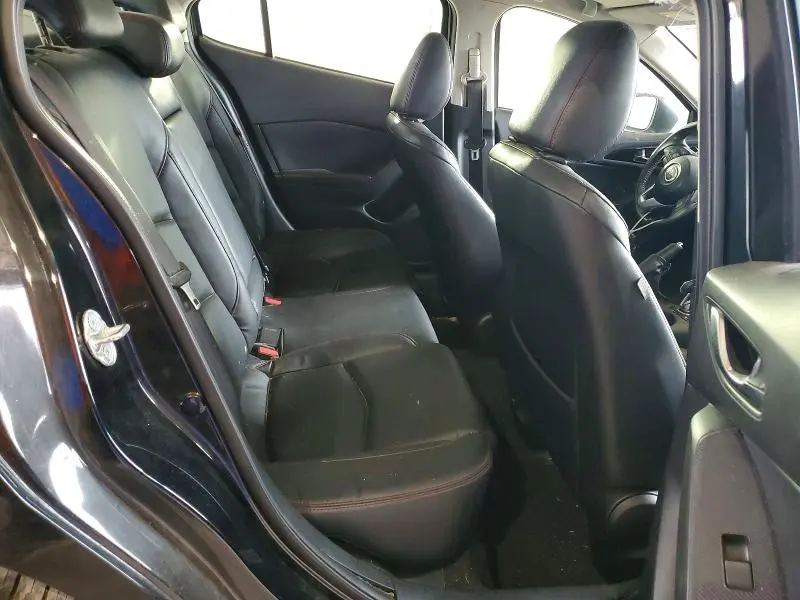 2015 MAZDA 3 TOURING  