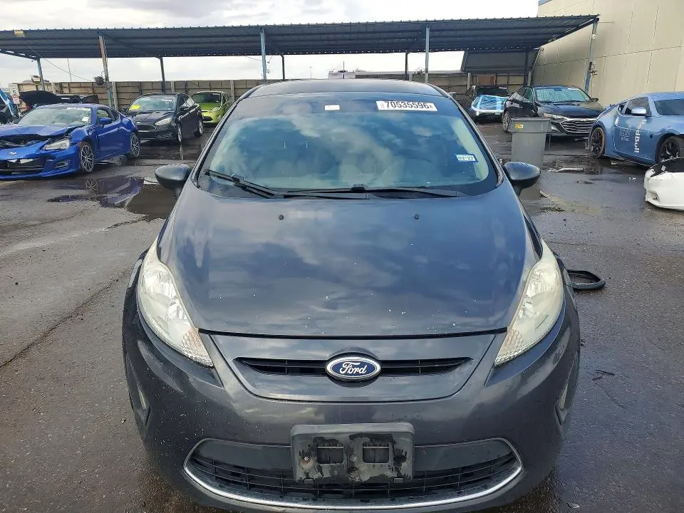 2011 FORD FIESTA SE  