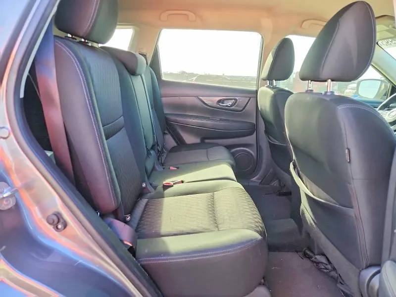 2019 NISSAN ROGUE S  