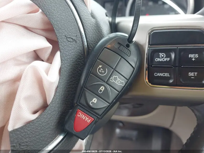 2011 JEEP GRAND CHEROKEE OVERLAND