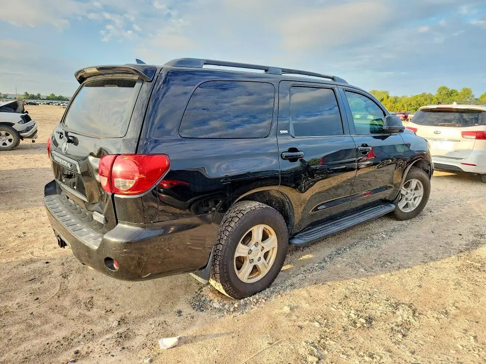 2013 TOYOTA SEQUOIA SR5  