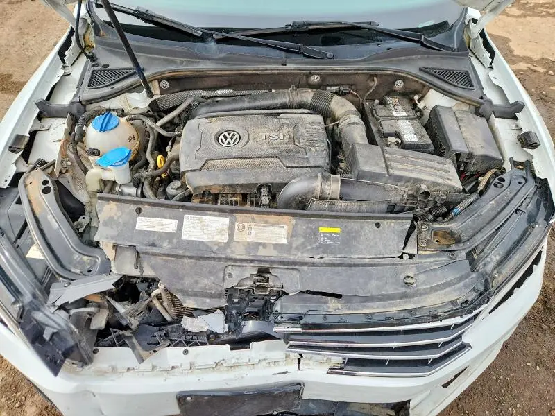 2017 VOLKSWAGEN PASSAT SE  