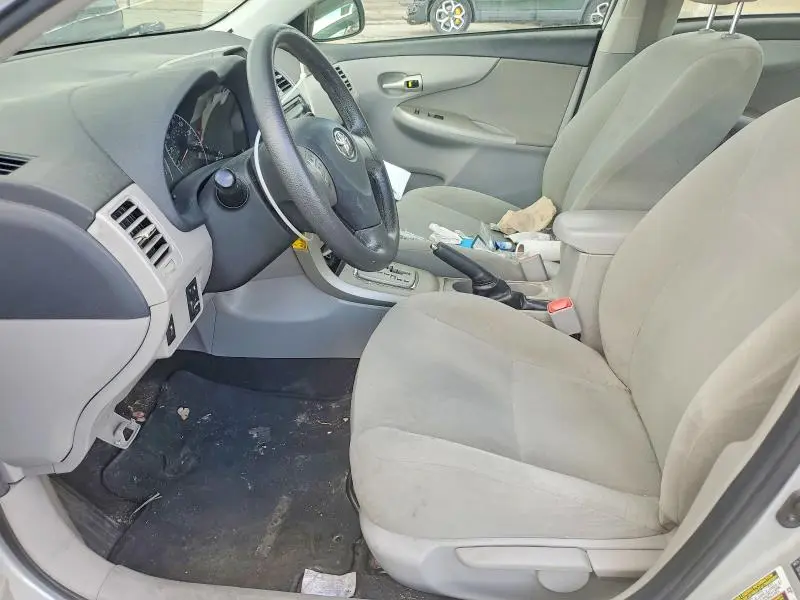 2012 TOYOTA COROLLA LE  